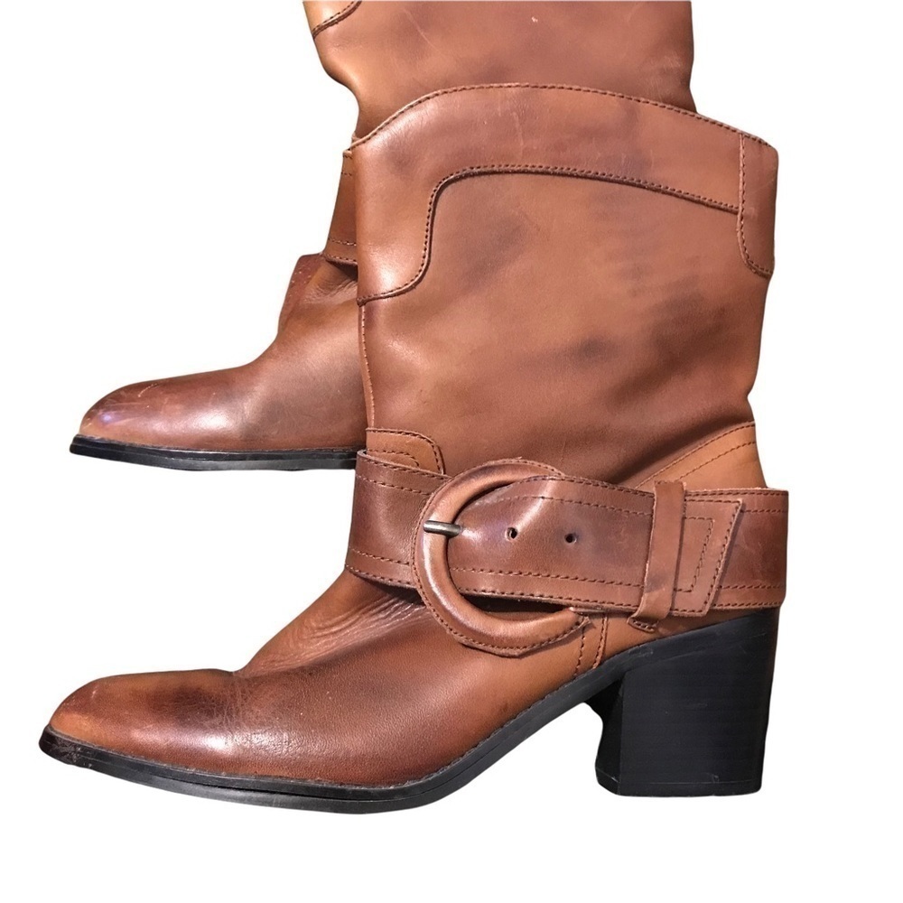 Dingo Shin high heeled boots size 8